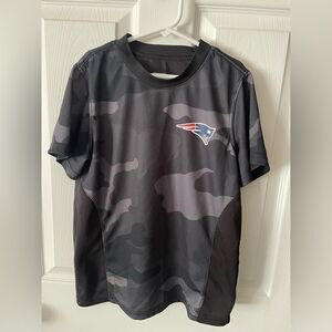 New England Patriots Football Black camo Short Sleeve T- shirt Kids M 10-12